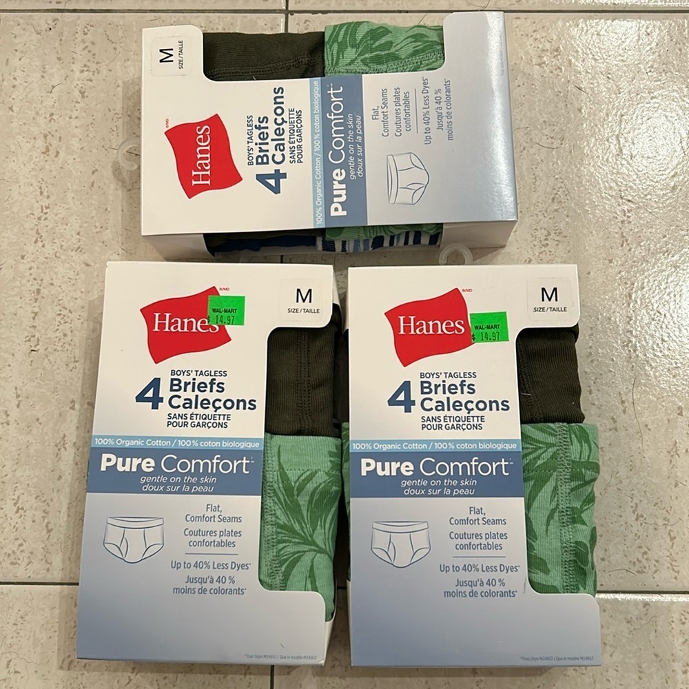 NWT lot of three packs (12 total) boys tagless briefs Hanes size M 100% cotton